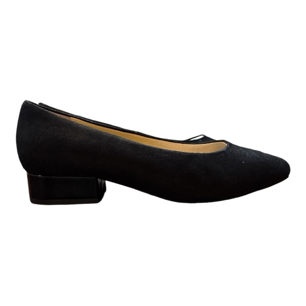Trotters Jewel Pump T2126-003 black suede pointed toe block heel size 6.5 M
